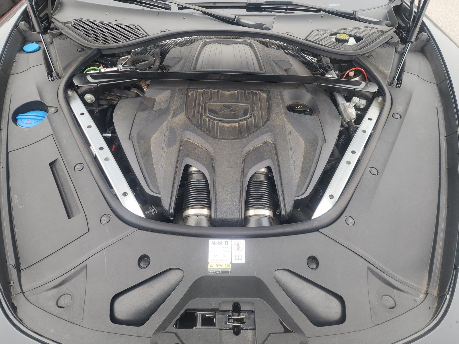 2022 Porsche Panamera 4 AWD