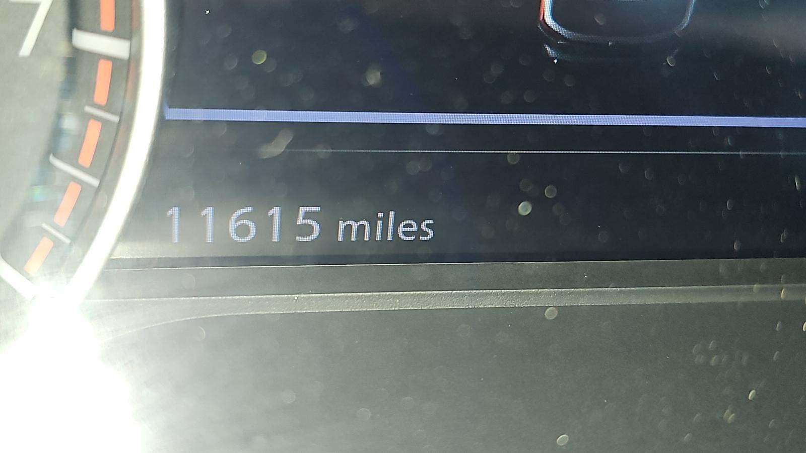 2022 Nissan Pathfinder SL FWD