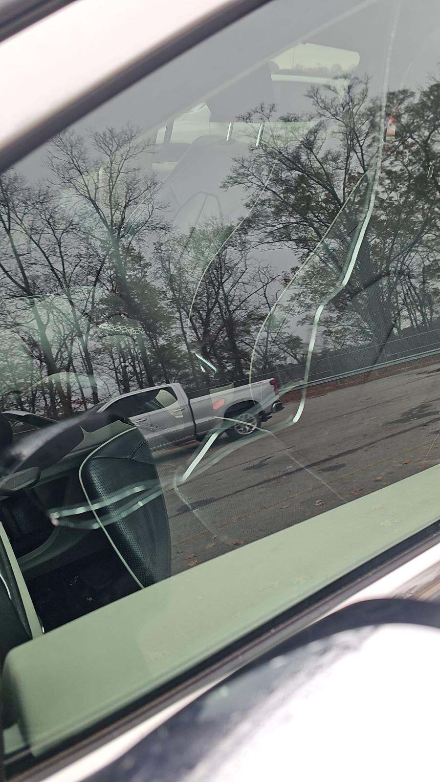 2023 Chrysler Pacifica Hybrid Limited FWD