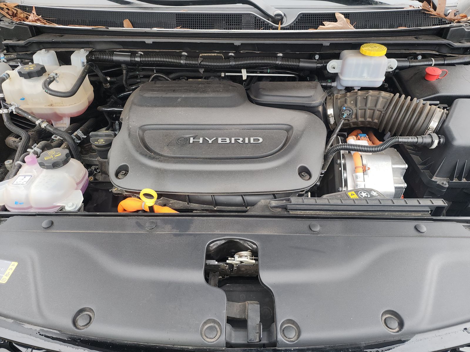 2023 Chrysler Pacifica Hybrid Limited FWD