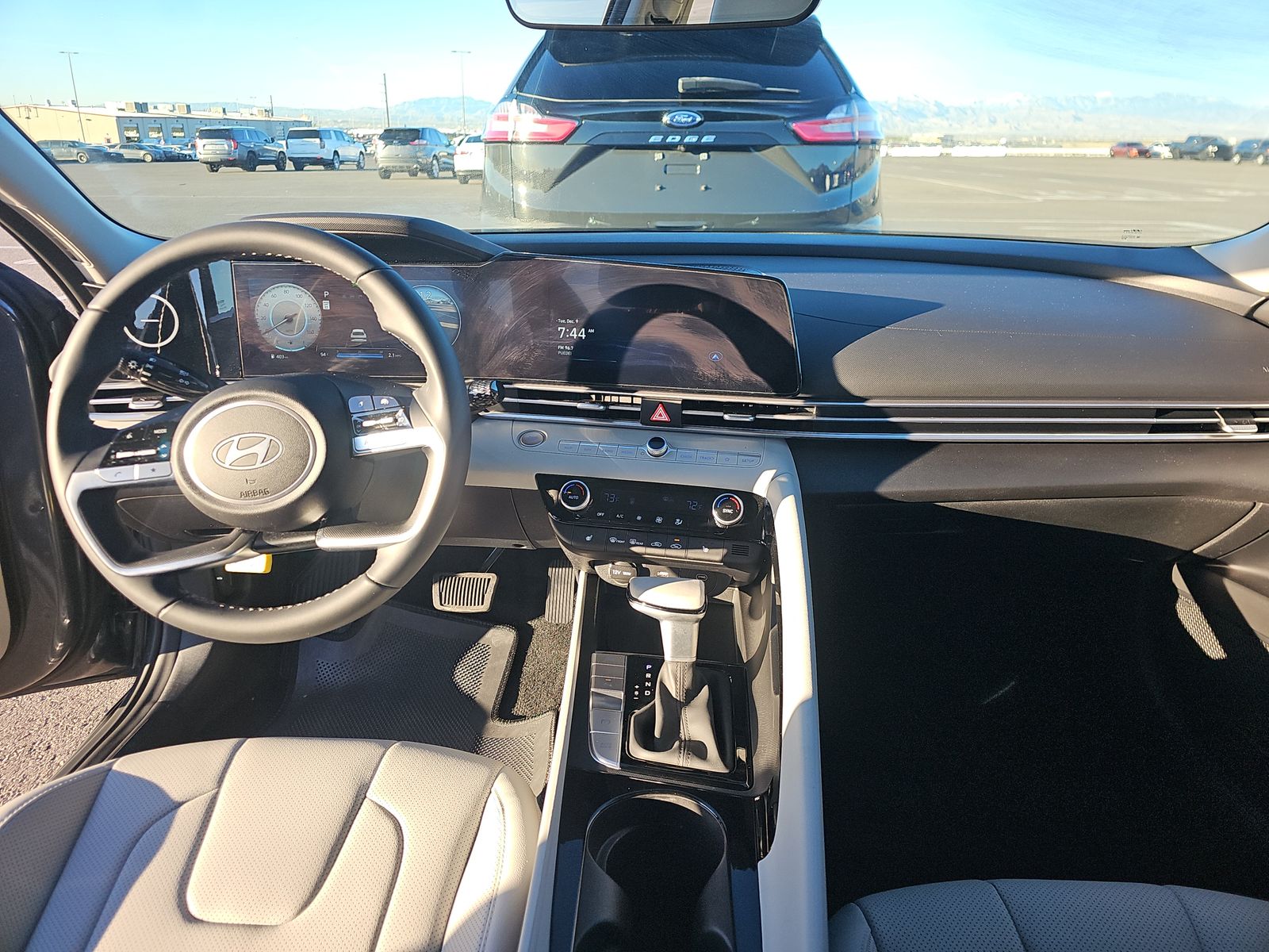 2024 Hyundai Elantra Limited FWD