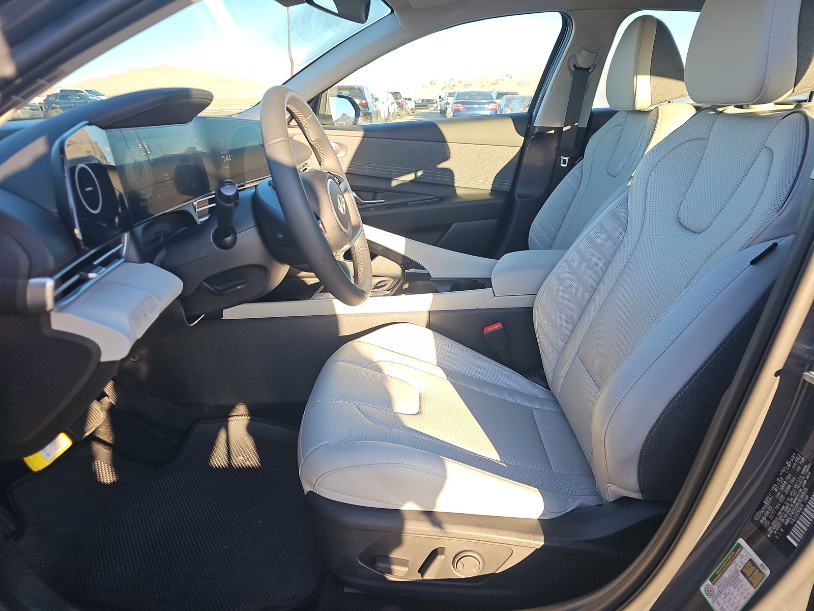 2024 Hyundai Elantra Limited FWD