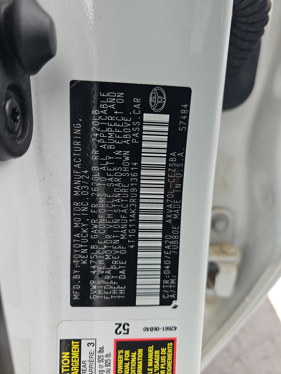 2024 Toyota Camry SE FWD