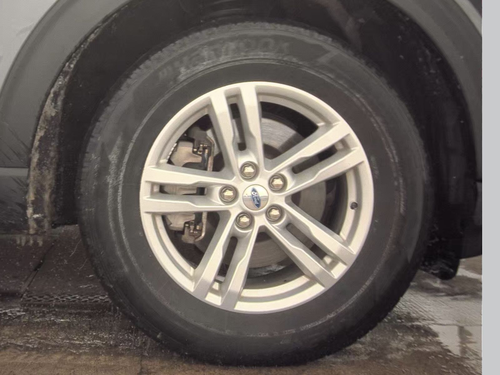 2023 Ford Explorer XLT AWD