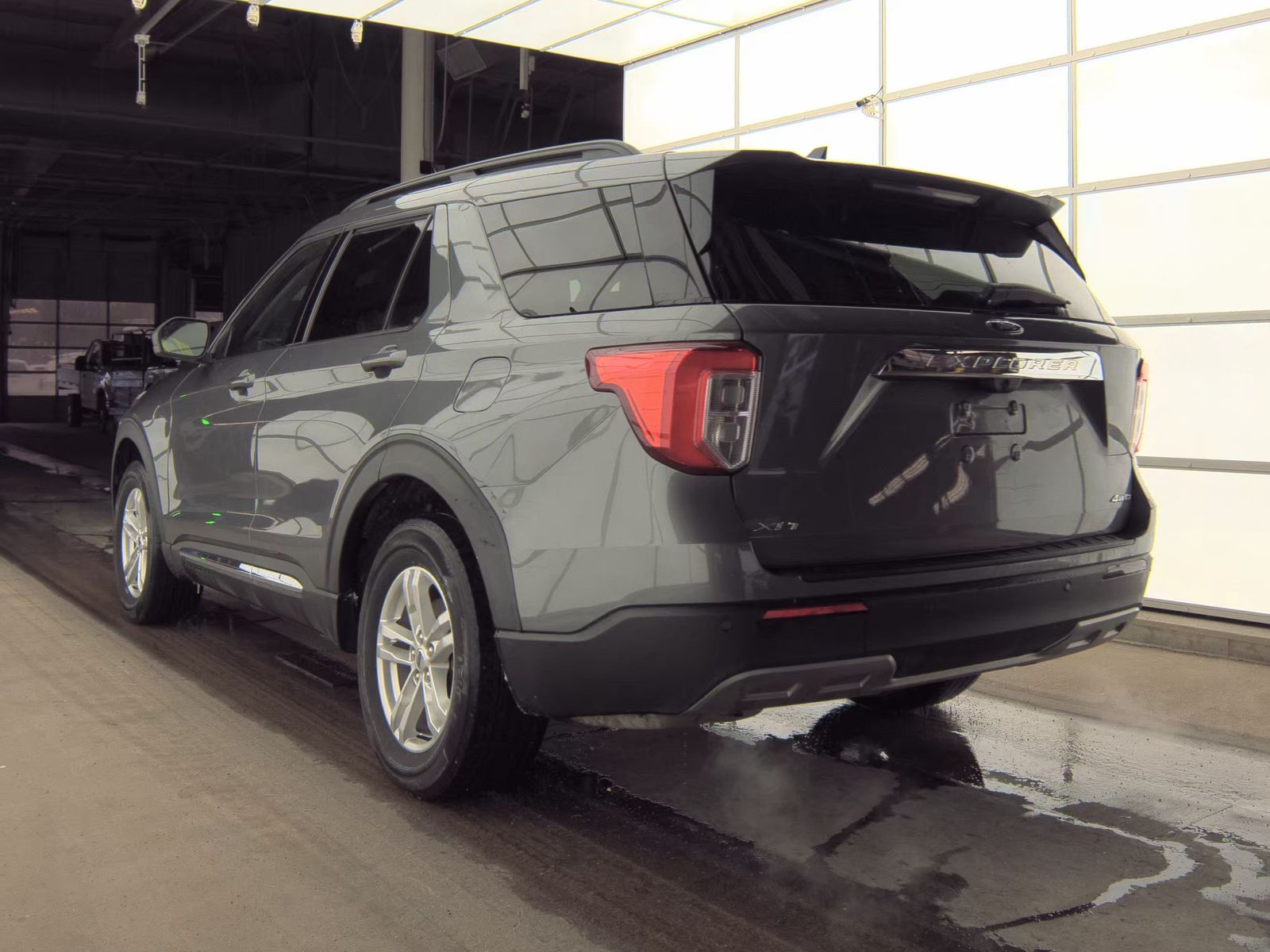 2023 Ford Explorer XLT AWD