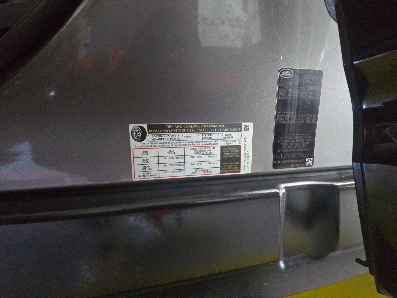 2023 Land Rover Defender 110 X-Dynamic SE AWD