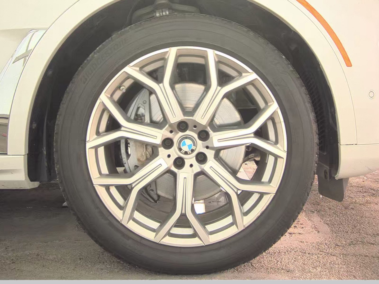 2022 BMW X7 xDrive40i AWD