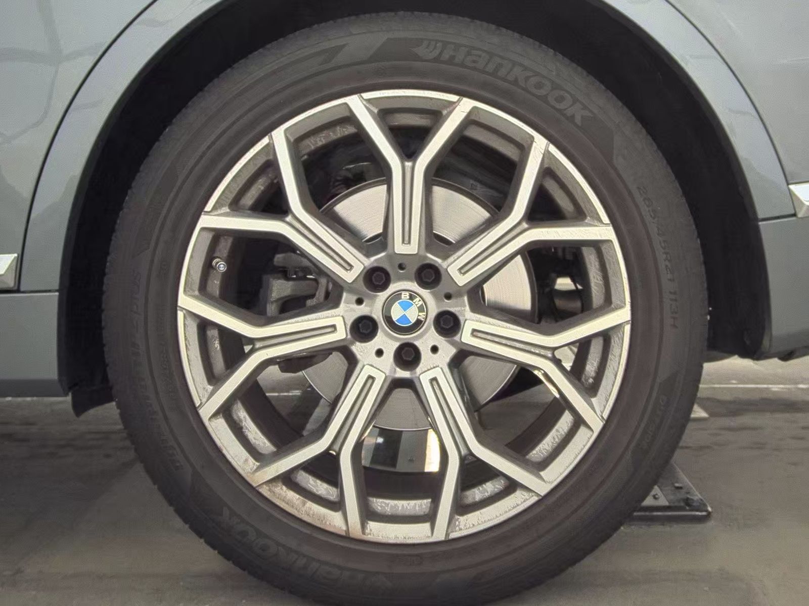 2023 BMW X7 xDrive40i AWD