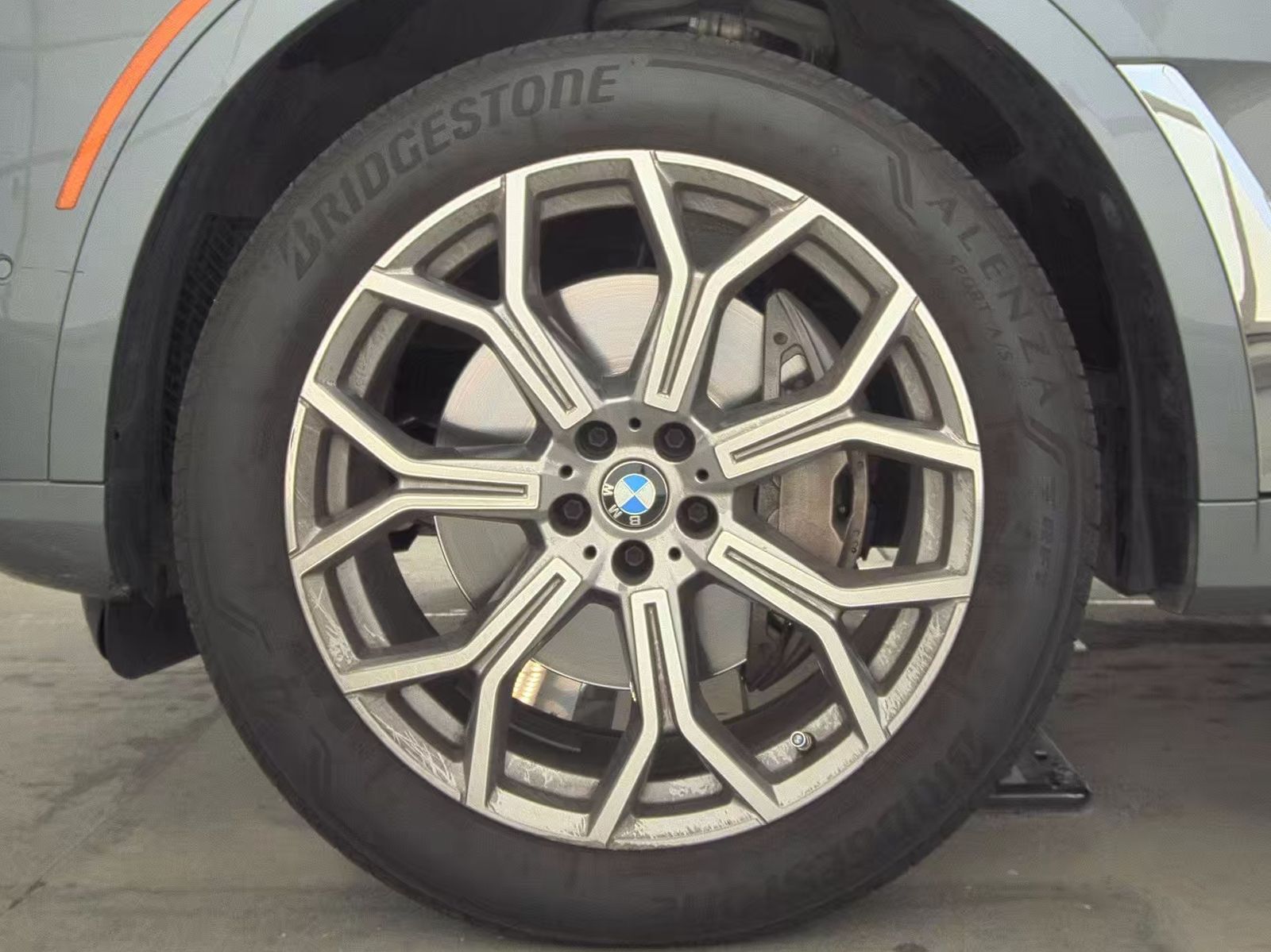 2023 BMW X7 xDrive40i AWD