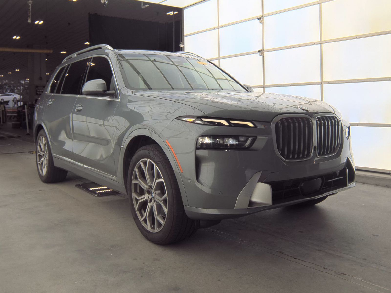2023 BMW X7 xDrive40i AWD