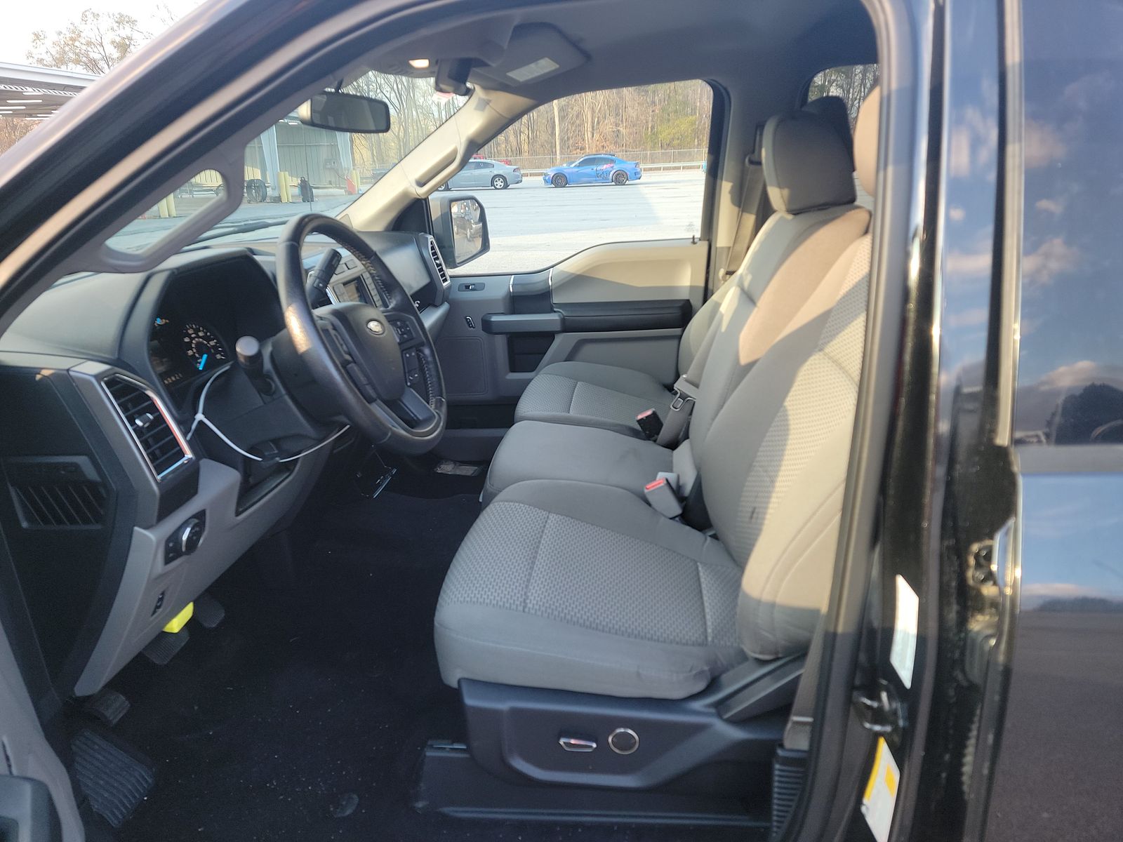 2015 Ford F-150 XLT RWD