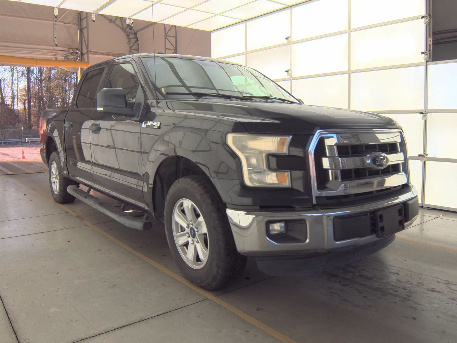 2015 Ford F-150 XLT RWD