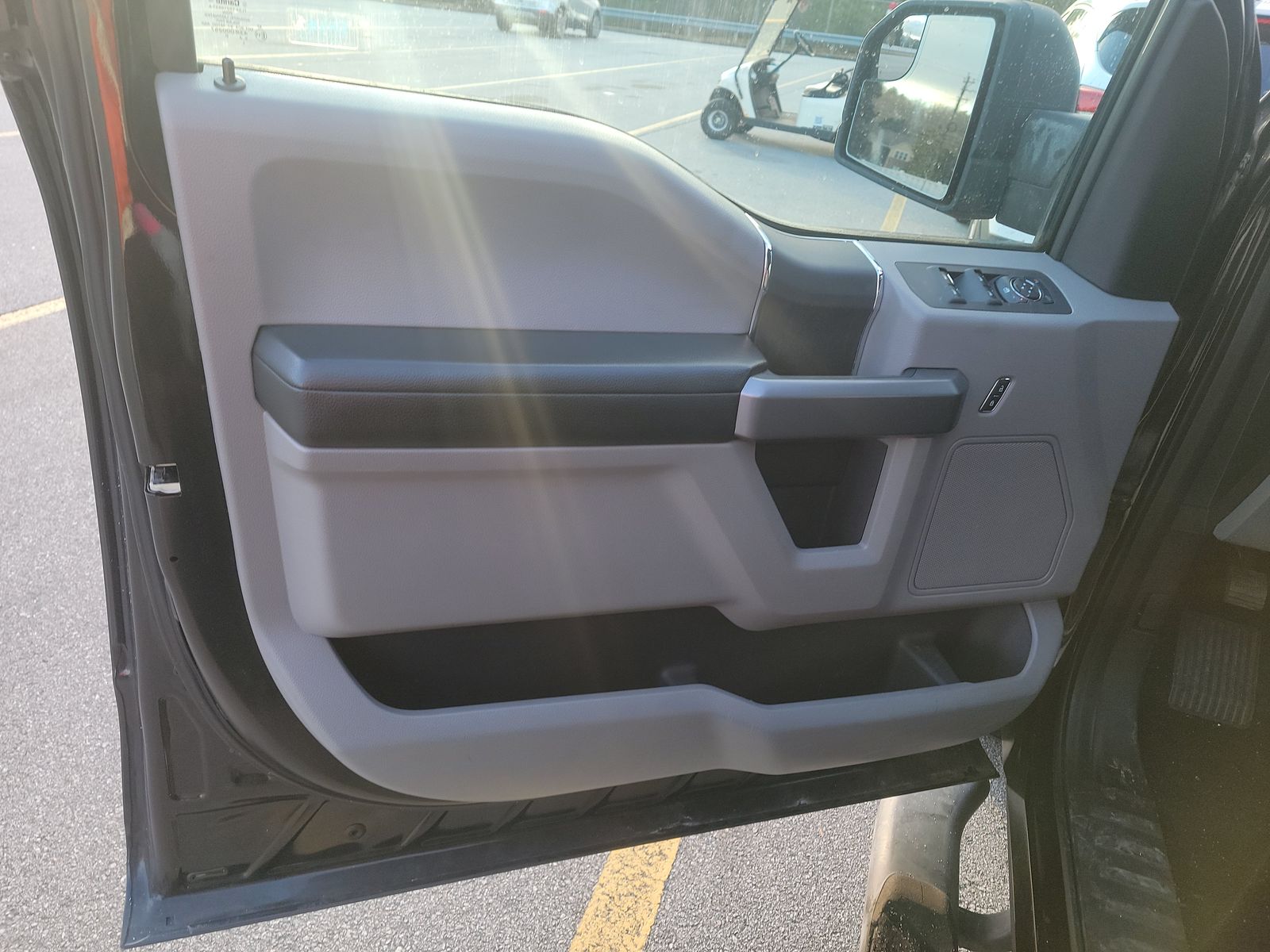 2015 Ford F-150 XLT RWD