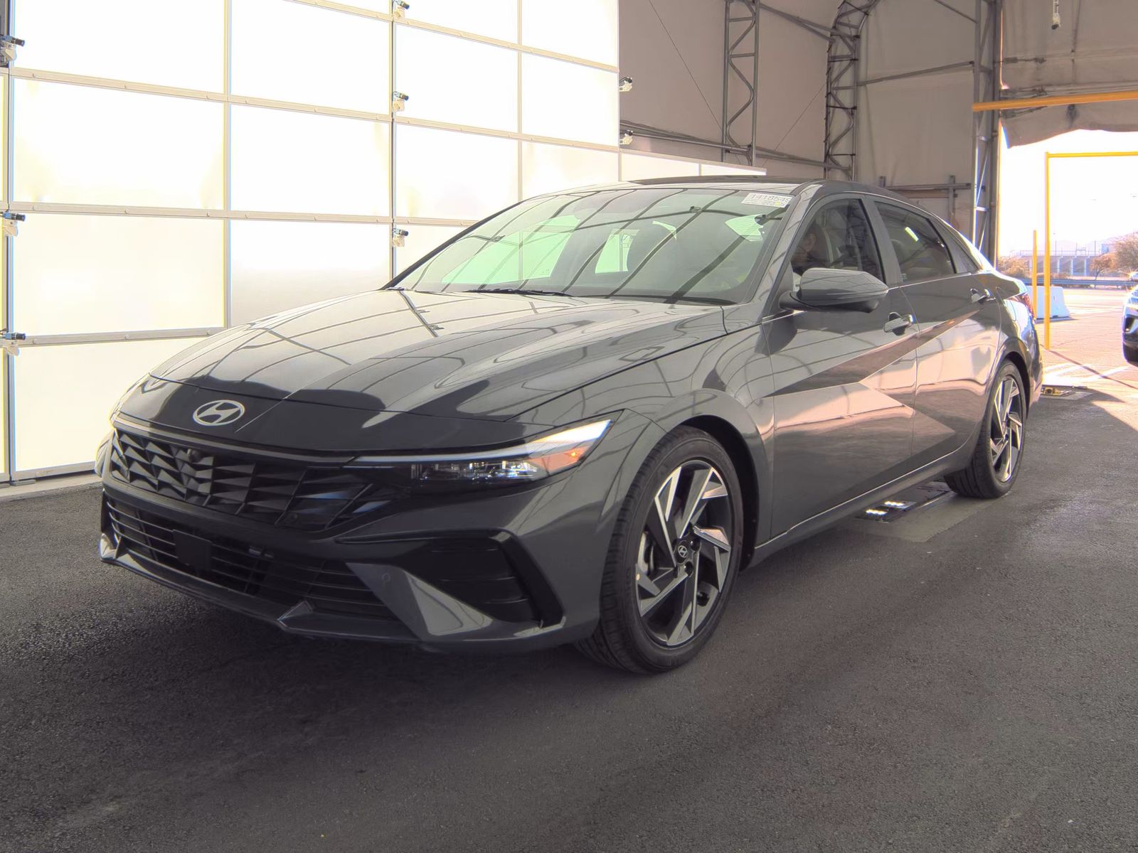 2024 Hyundai Elantra Limited FWD