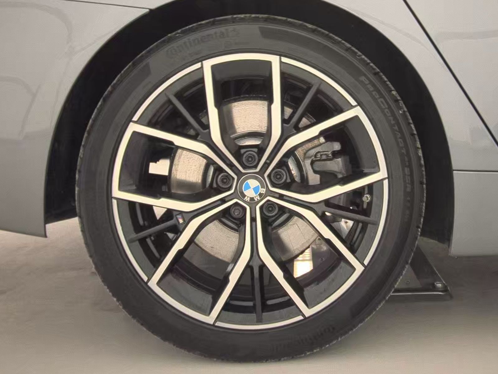 2023 BMW 5 Series 540i xDrive AWD