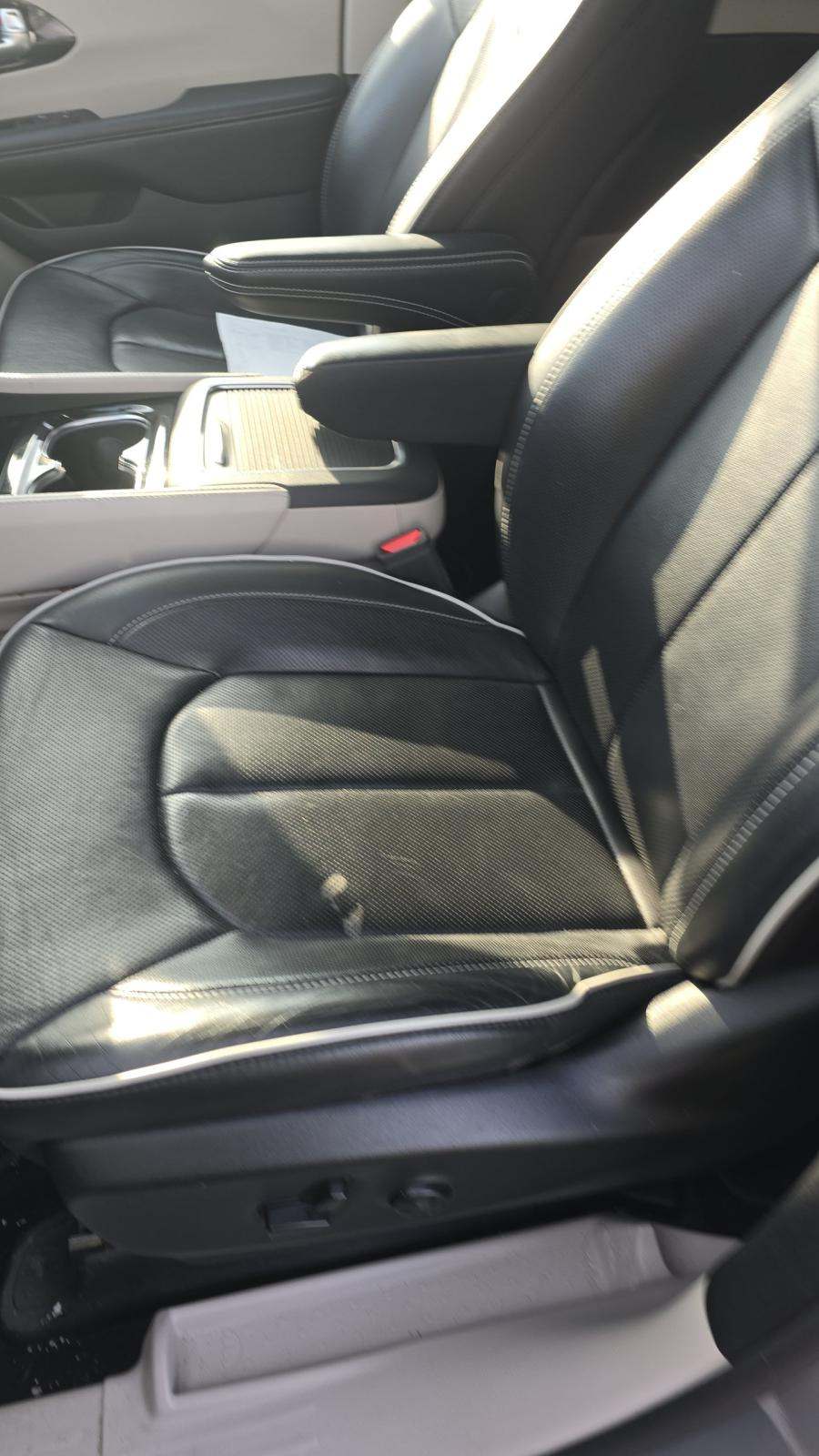 2023 Chrysler Pacifica Limited FWD