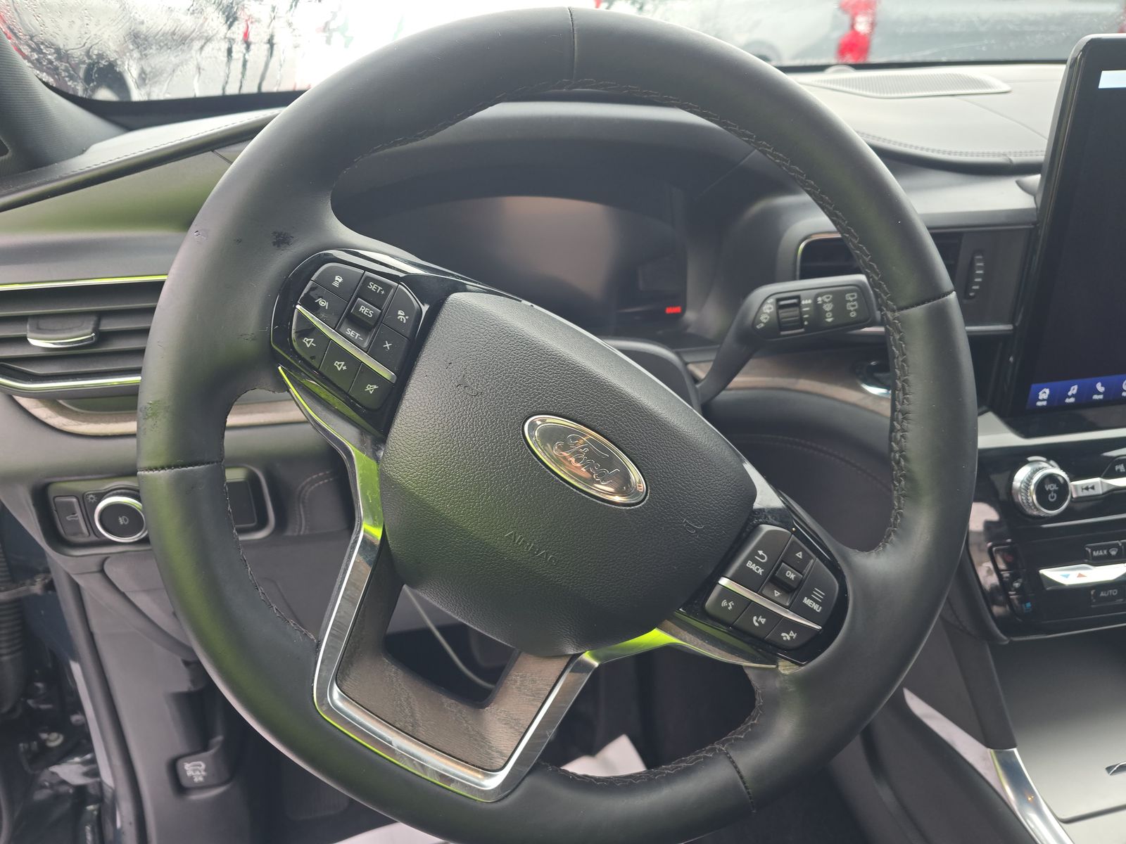 2023 Ford Explorer Platinum AWD