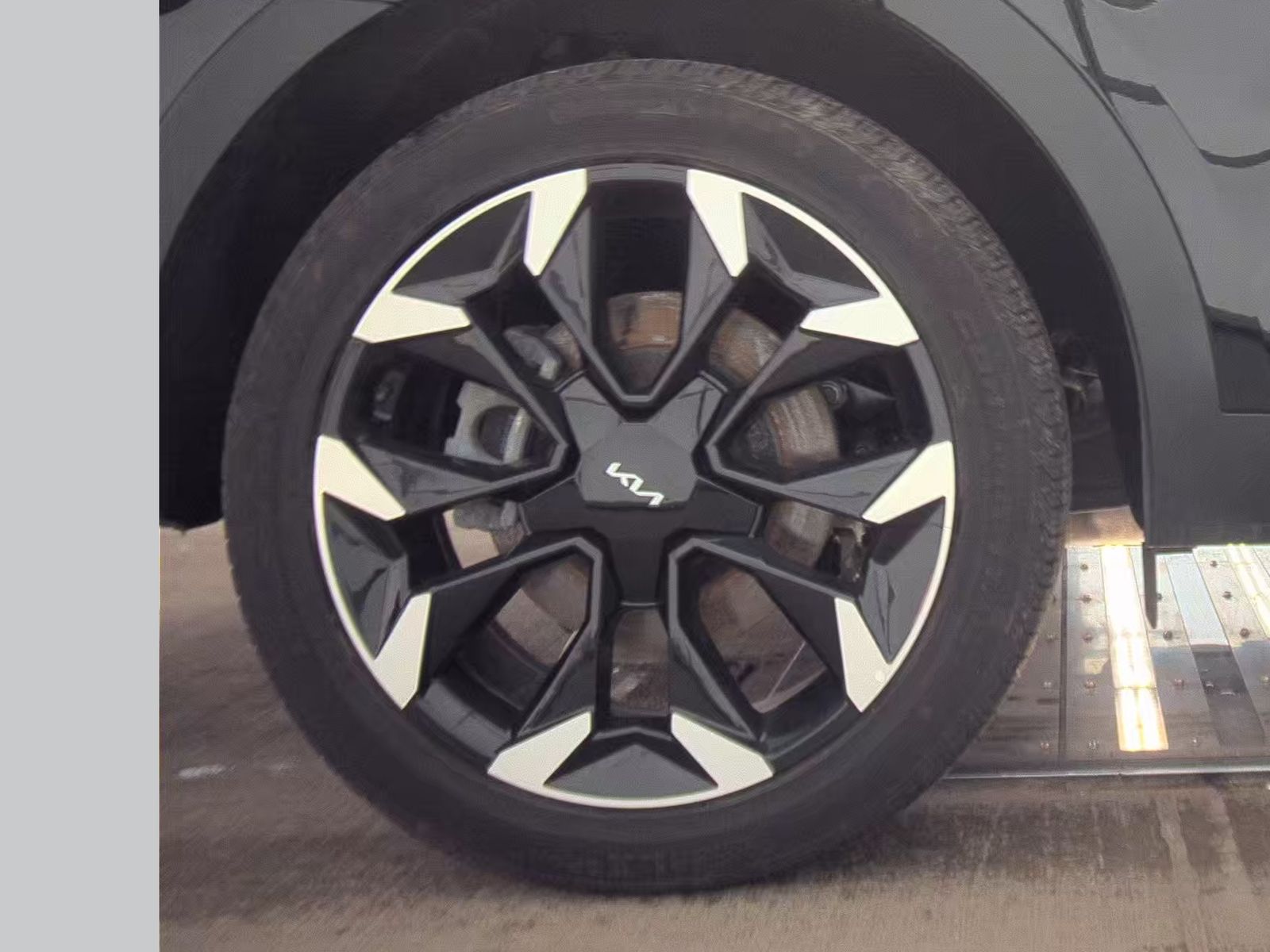 2025 Kia Sorento SX FWD