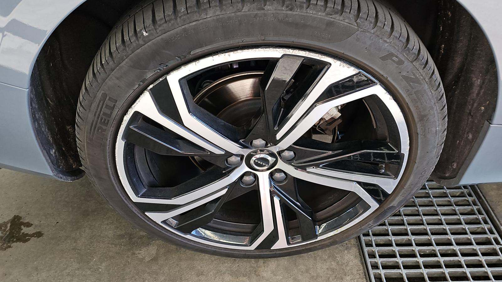 2024 Volvo S60 B5 Core AWD