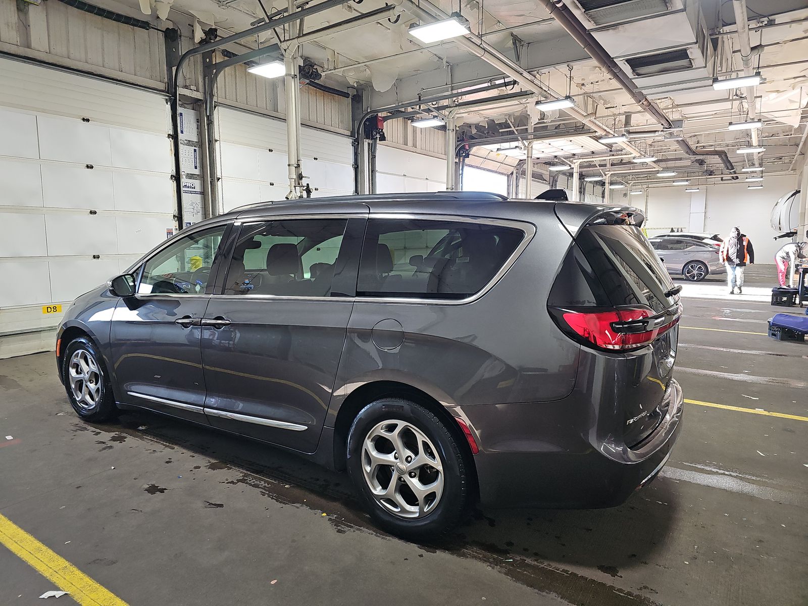 2023 Chrysler Pacifica Limited FWD