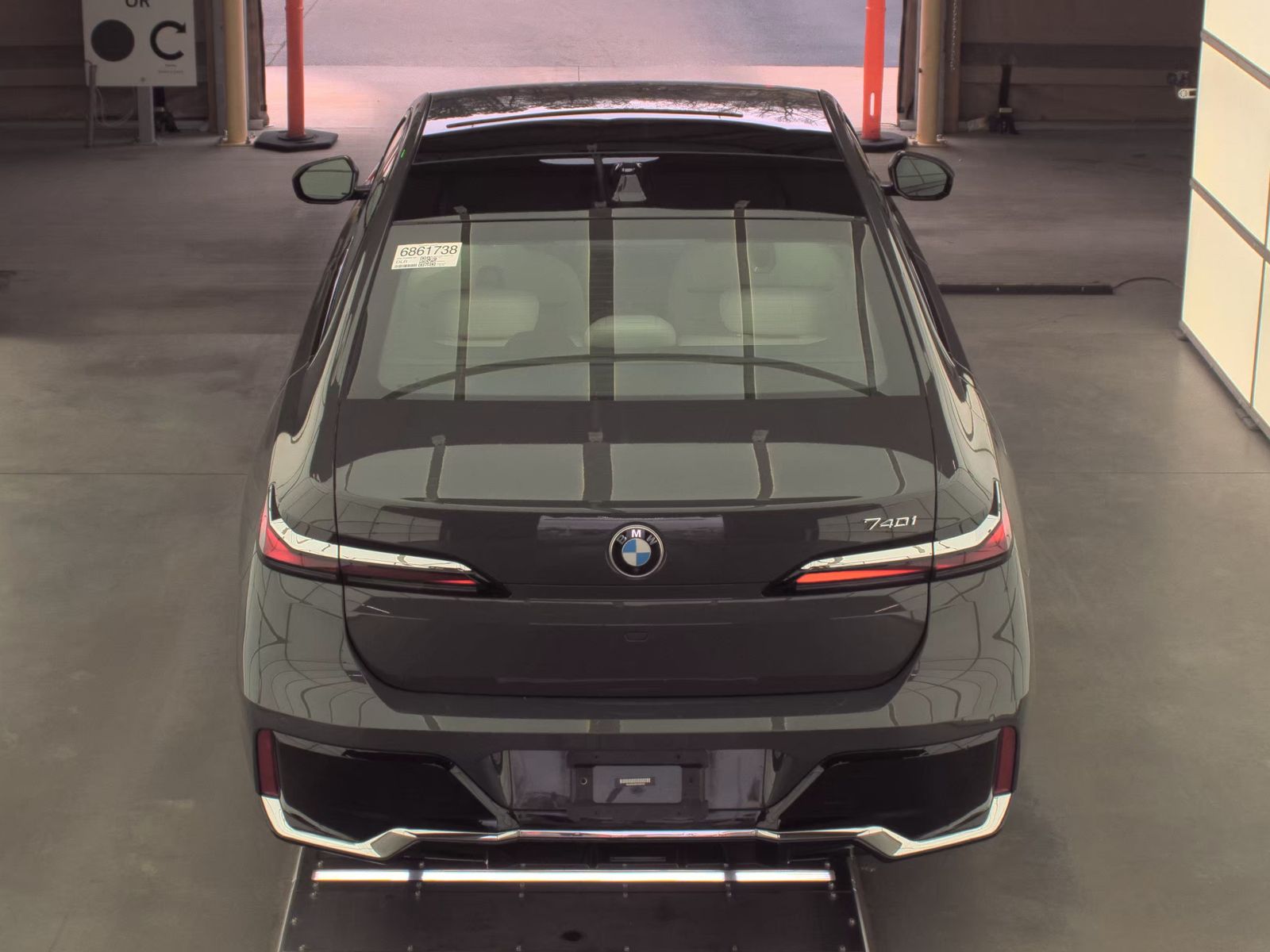 2023 BMW 7 Series 740i RWD