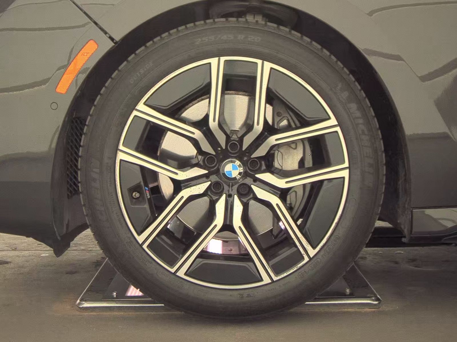 2023 BMW 7 Series 740i RWD