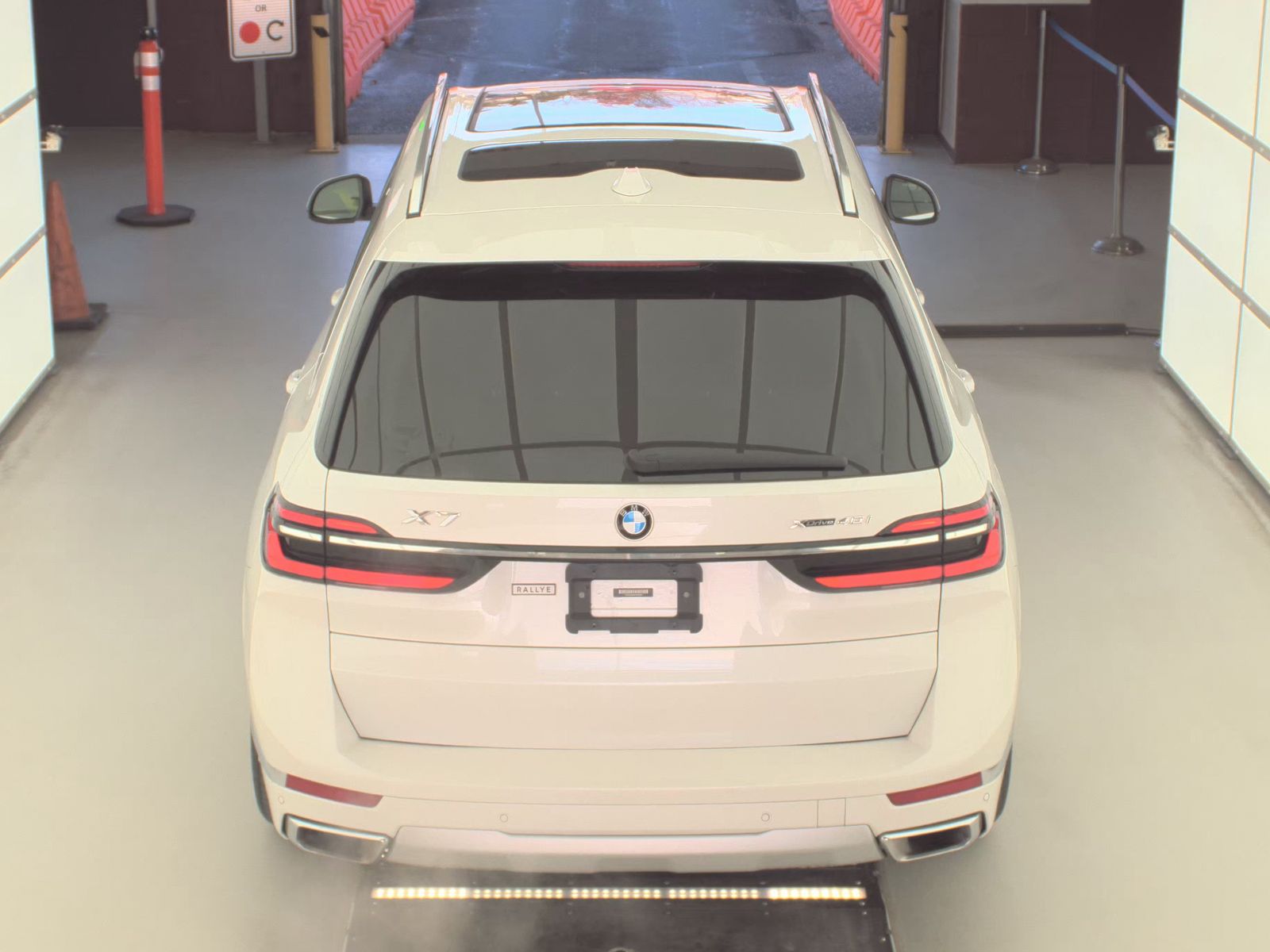 2023 BMW X7 xDrive40i AWD