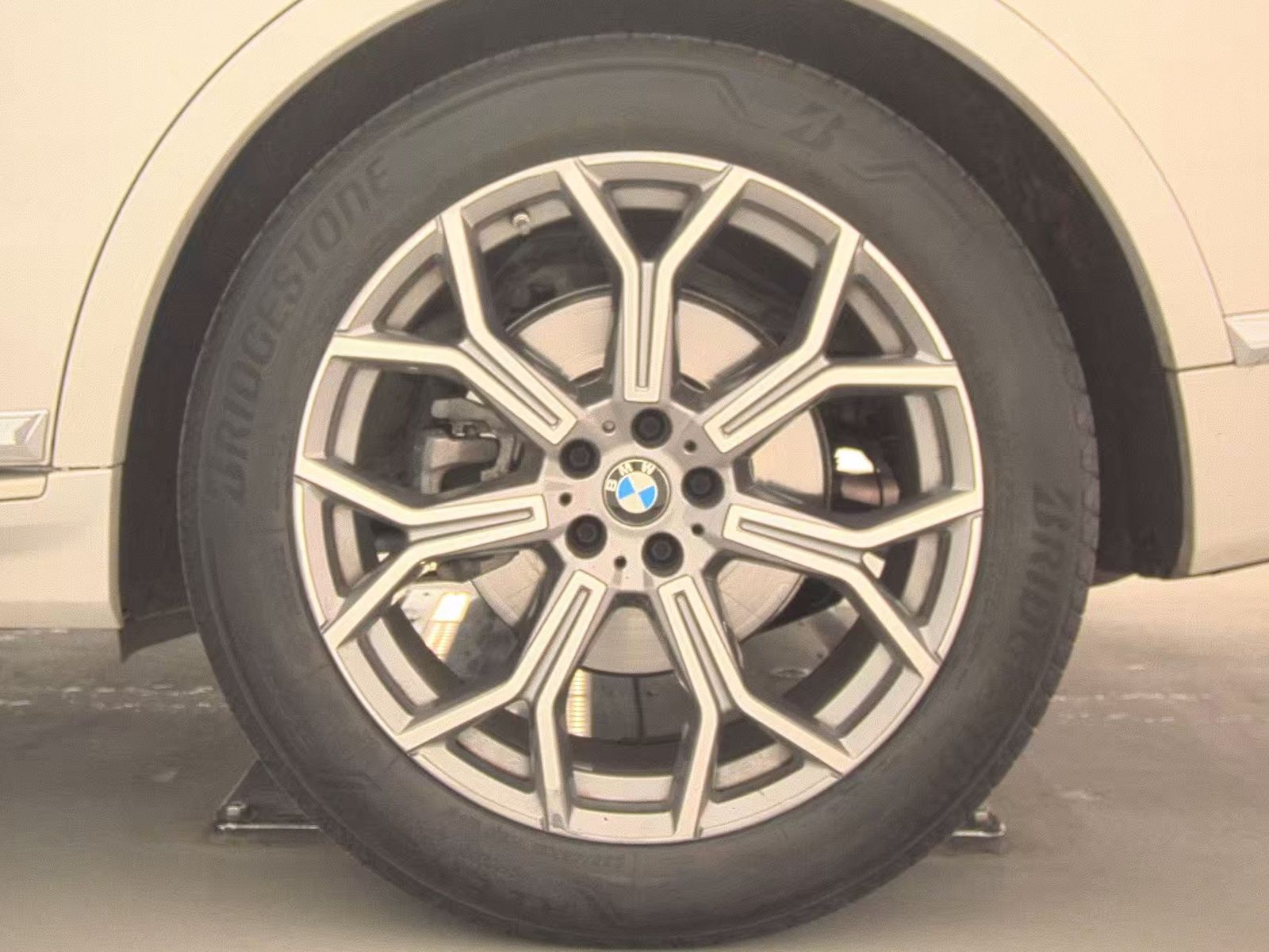 2023 BMW X7 xDrive40i AWD