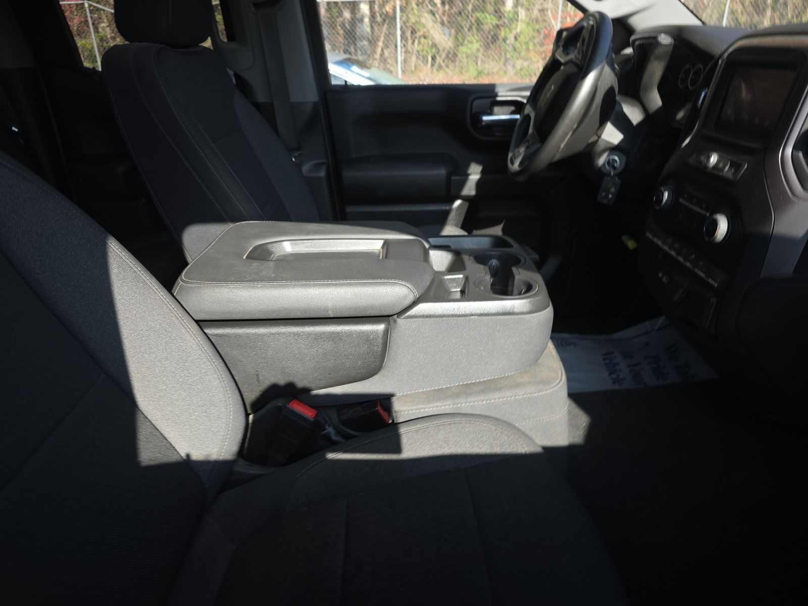 2022 Chevrolet Silverado 1500 Custom AWD