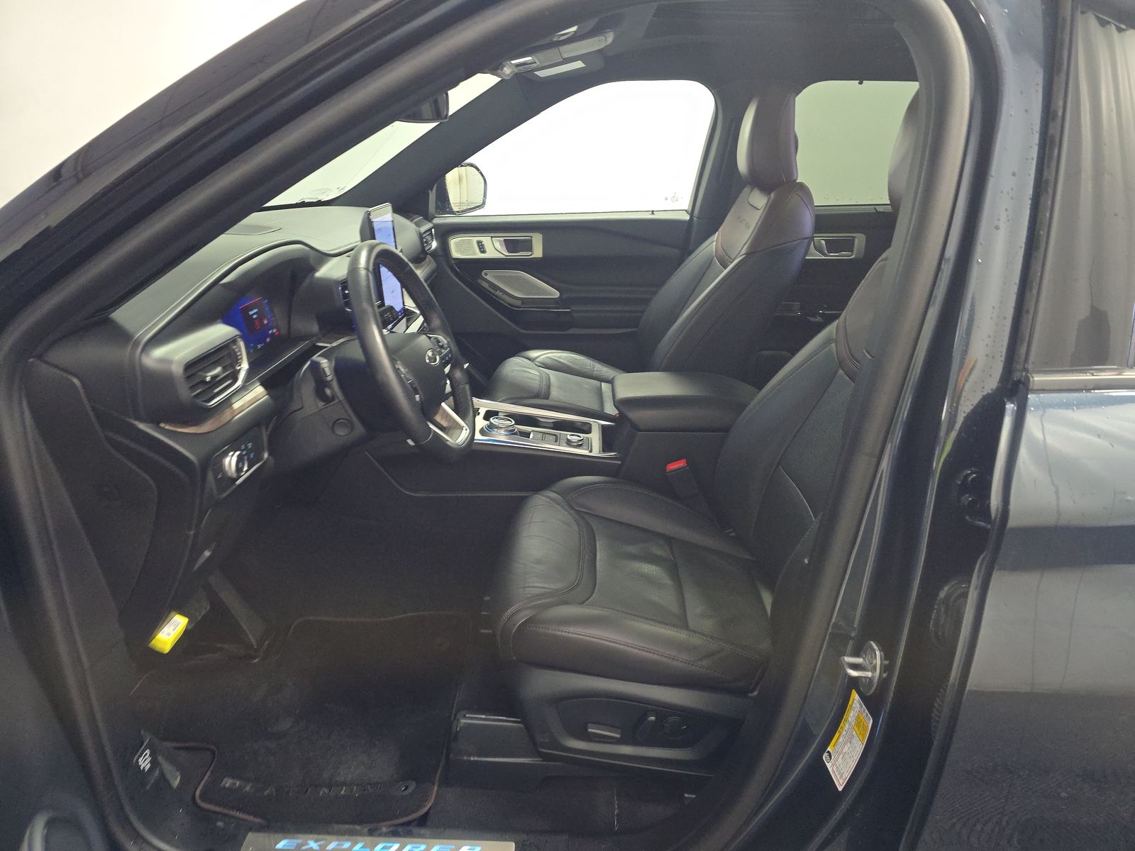 2022 Ford Explorer Platinum AWD