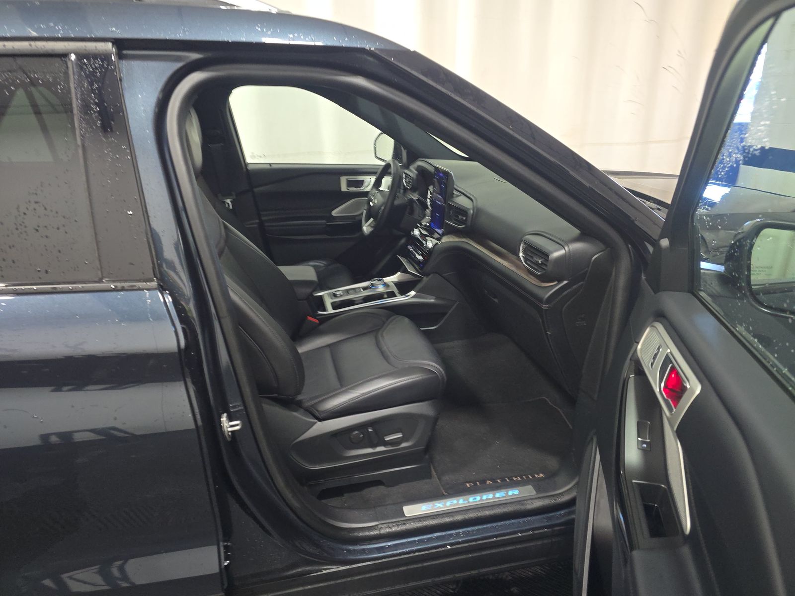 2022 Ford Explorer Platinum AWD