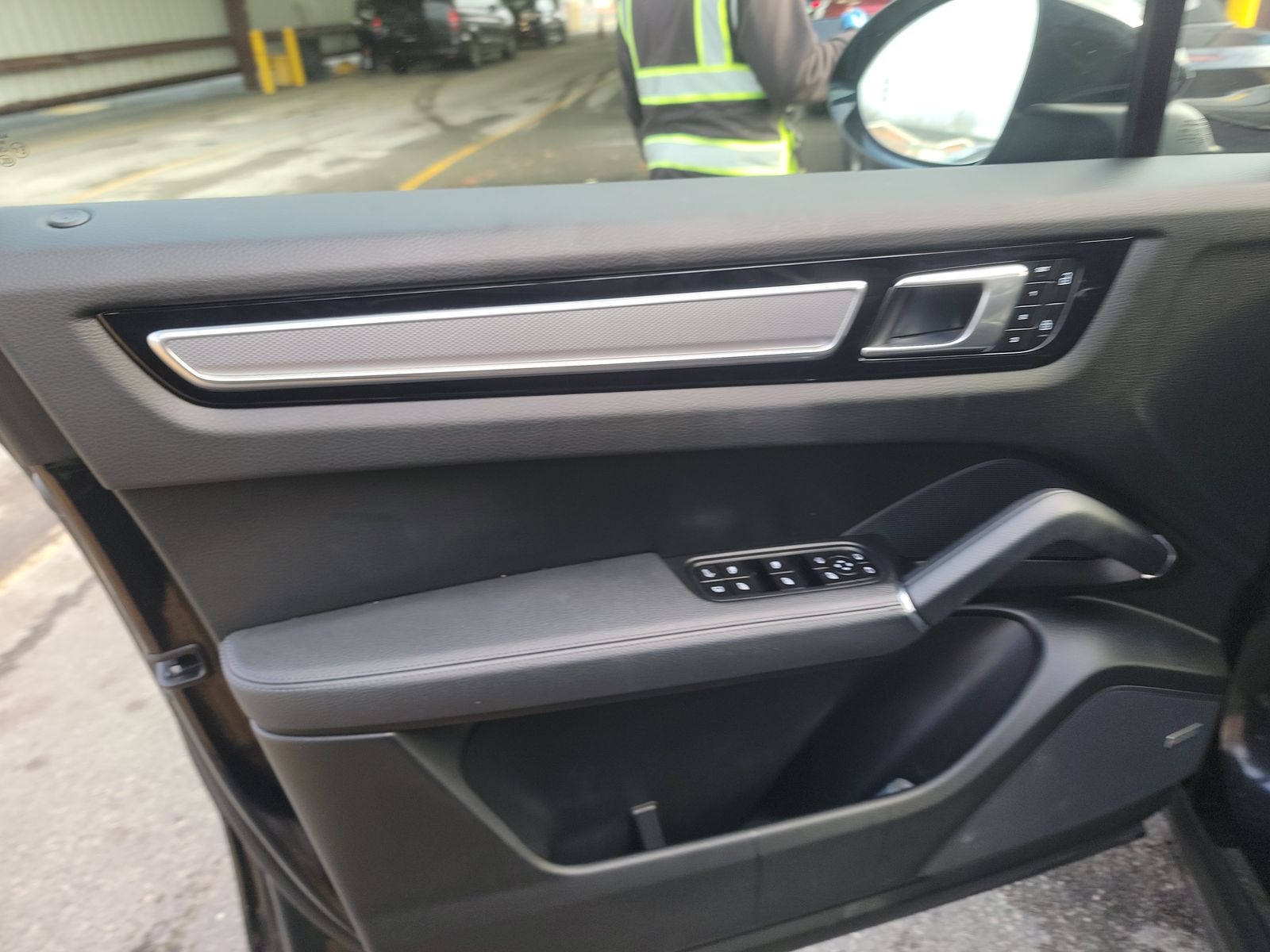 2022 Porsche Cayenne E-Hybrid Platinum Edition AWD