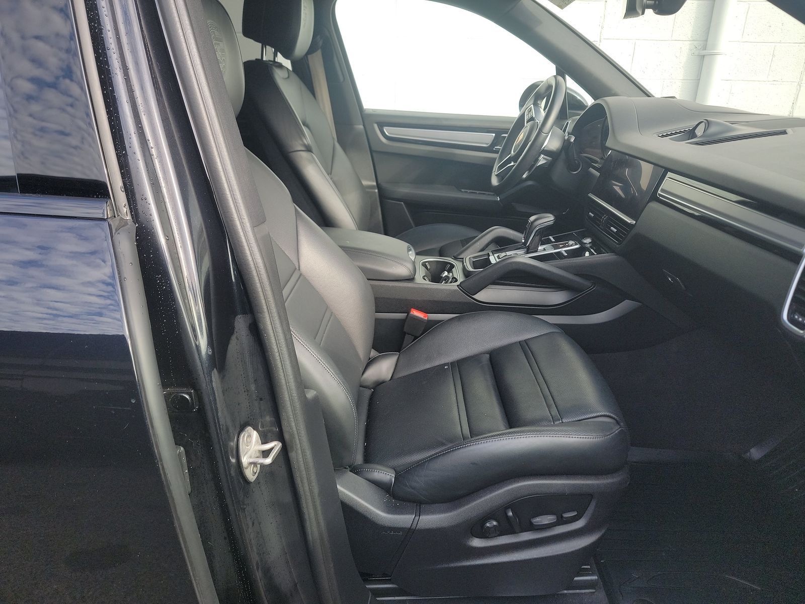 2022 Porsche Cayenne E-Hybrid Platinum Edition AWD