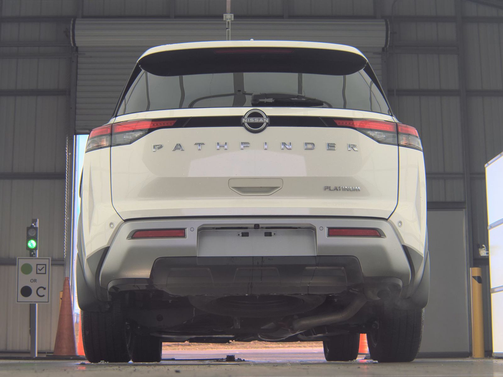 2024 Nissan Pathfinder Platinum FWD