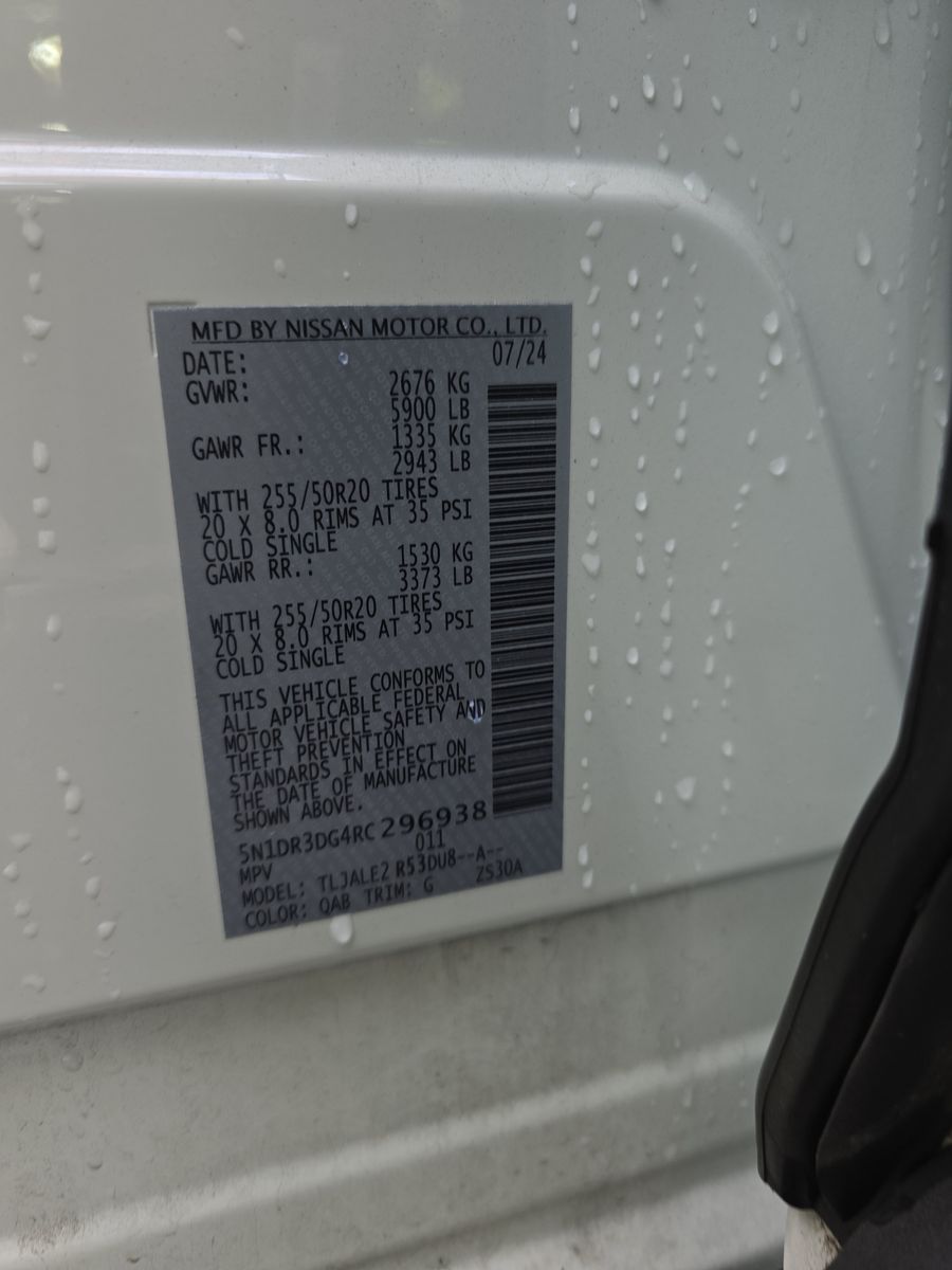 2024 Nissan Pathfinder Platinum FWD