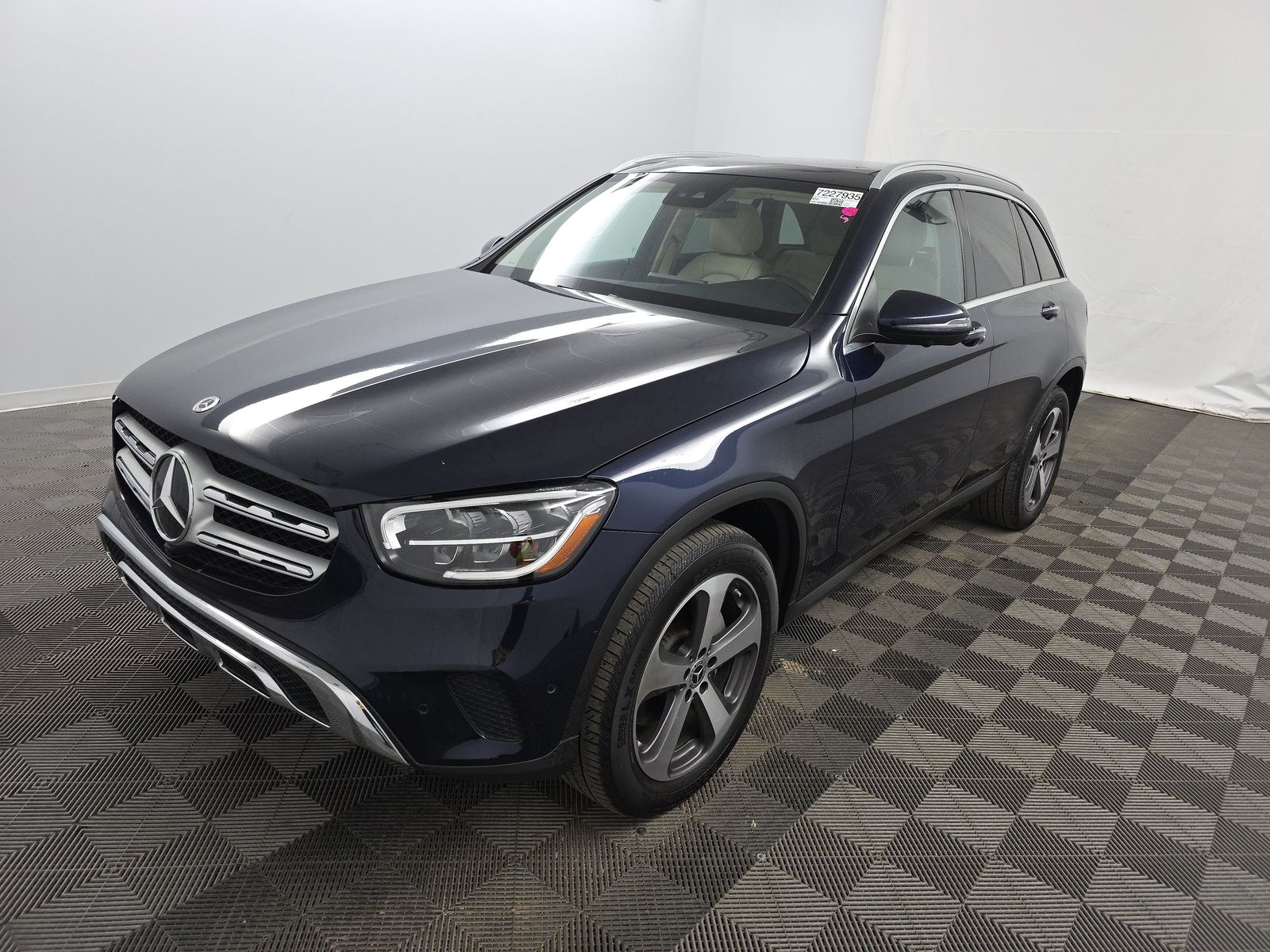 2022 Mercedes-Benz GLC 300