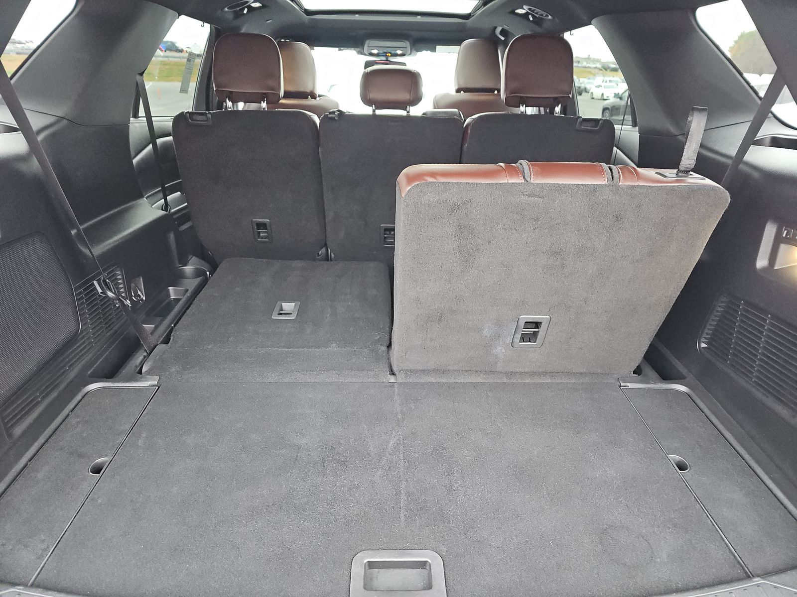 2023 Ford Explorer Hybrid Platinum AWD