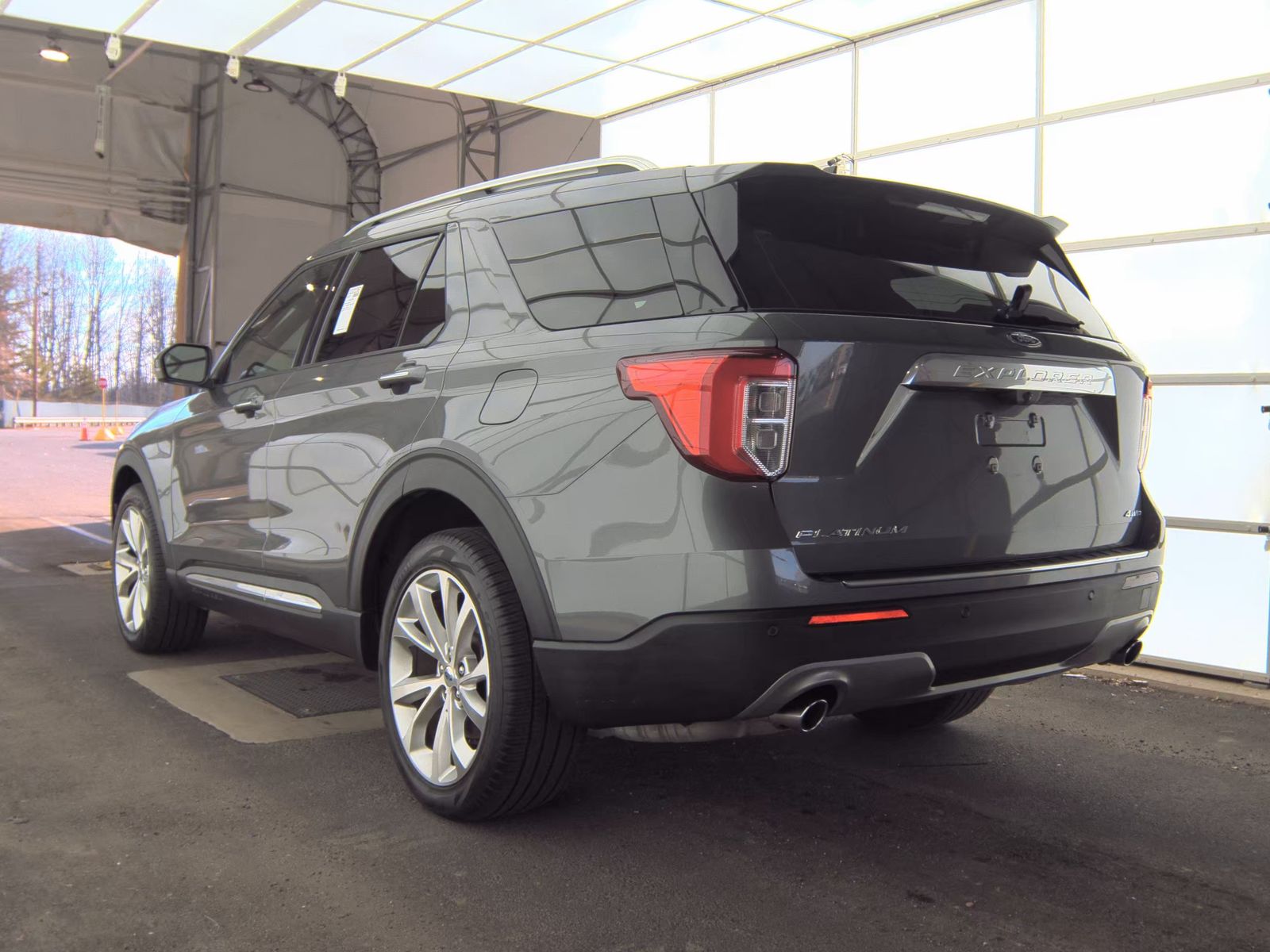 2023 Ford Explorer Hybrid Platinum AWD