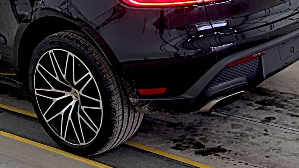 2024 Porsche Macan Base AWD