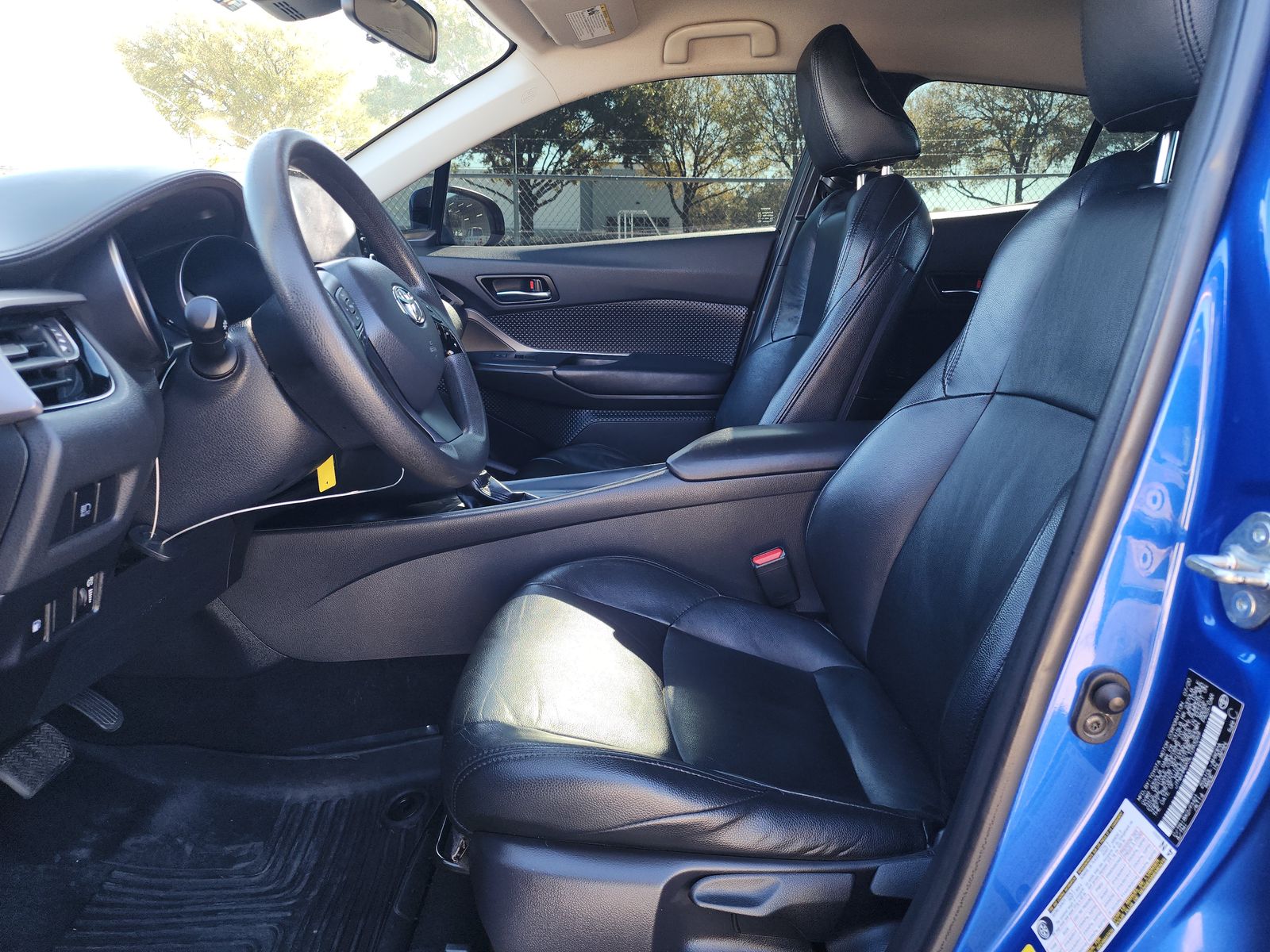 2020 Toyota C-HR LE FWD