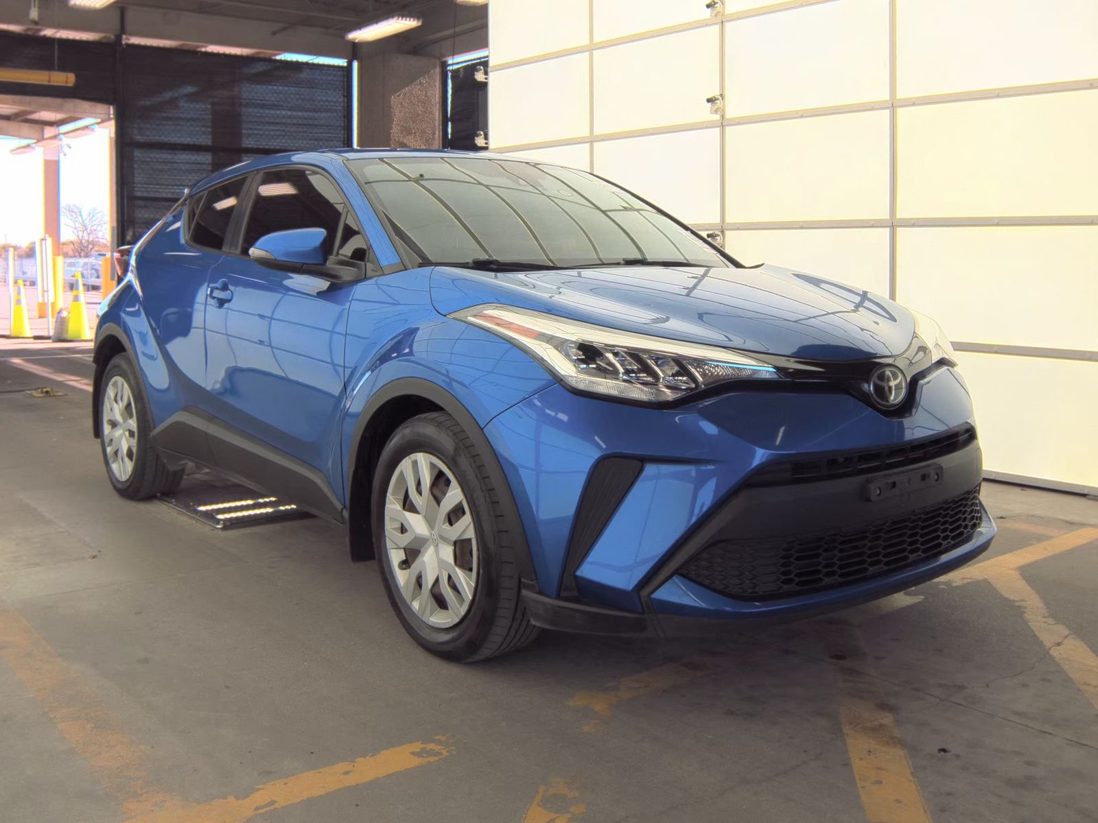 2020 Toyota C-HR LE FWD