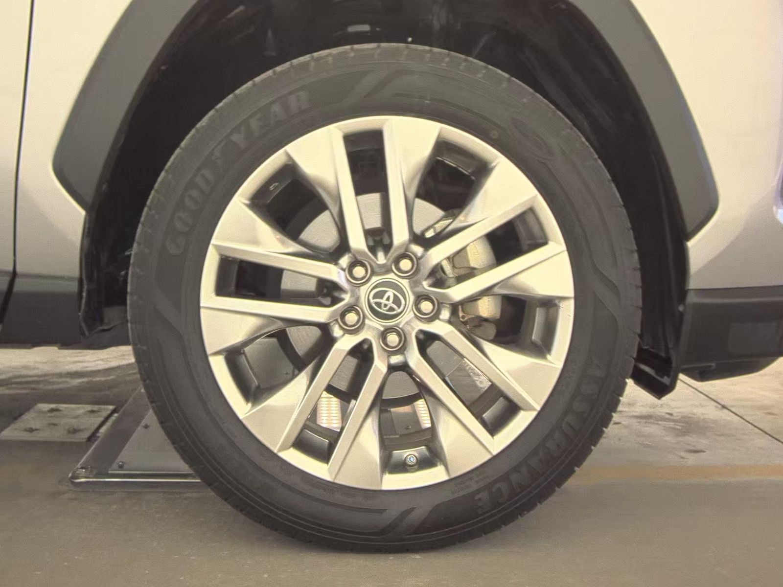 2019 Toyota RAV4 XLE Premium FWD