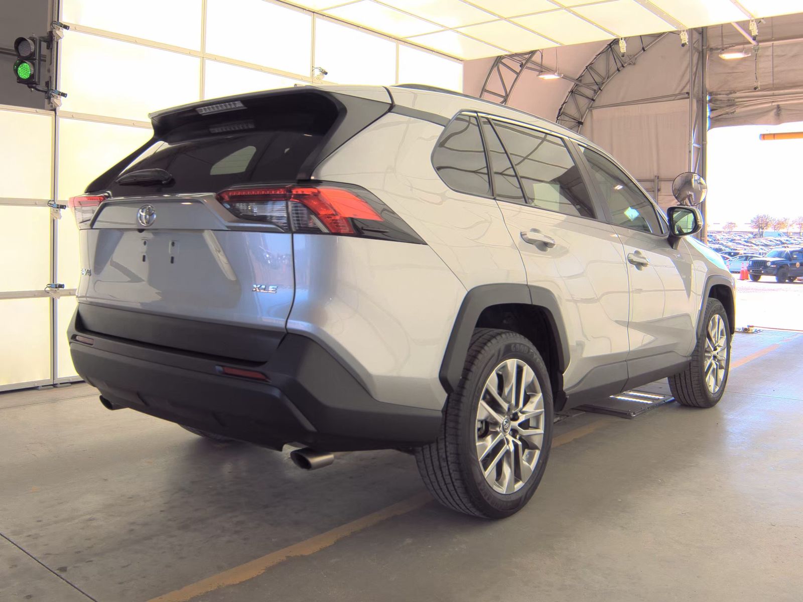 2019 Toyota RAV4 XLE Premium FWD