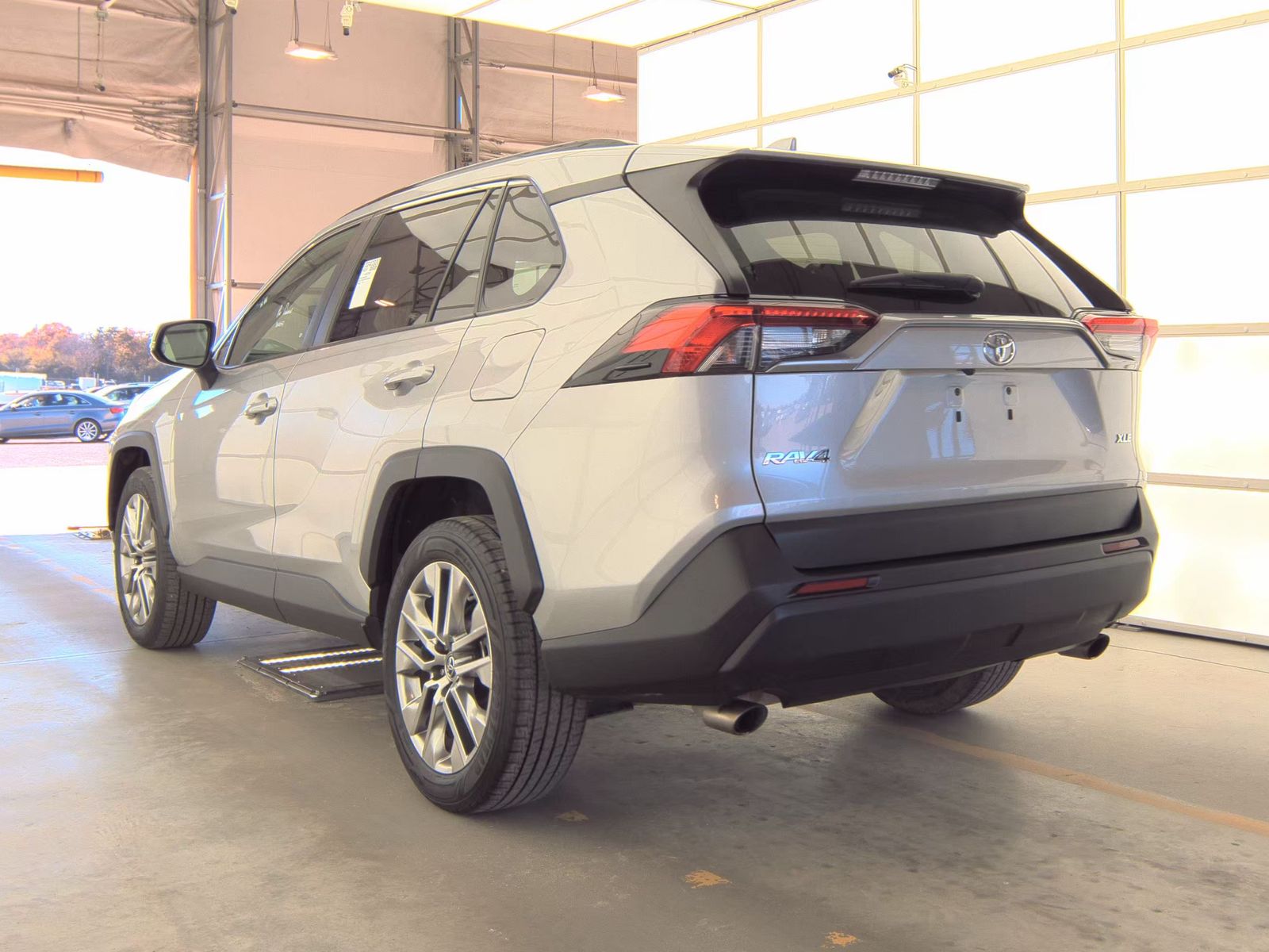 2019 Toyota RAV4 XLE Premium FWD