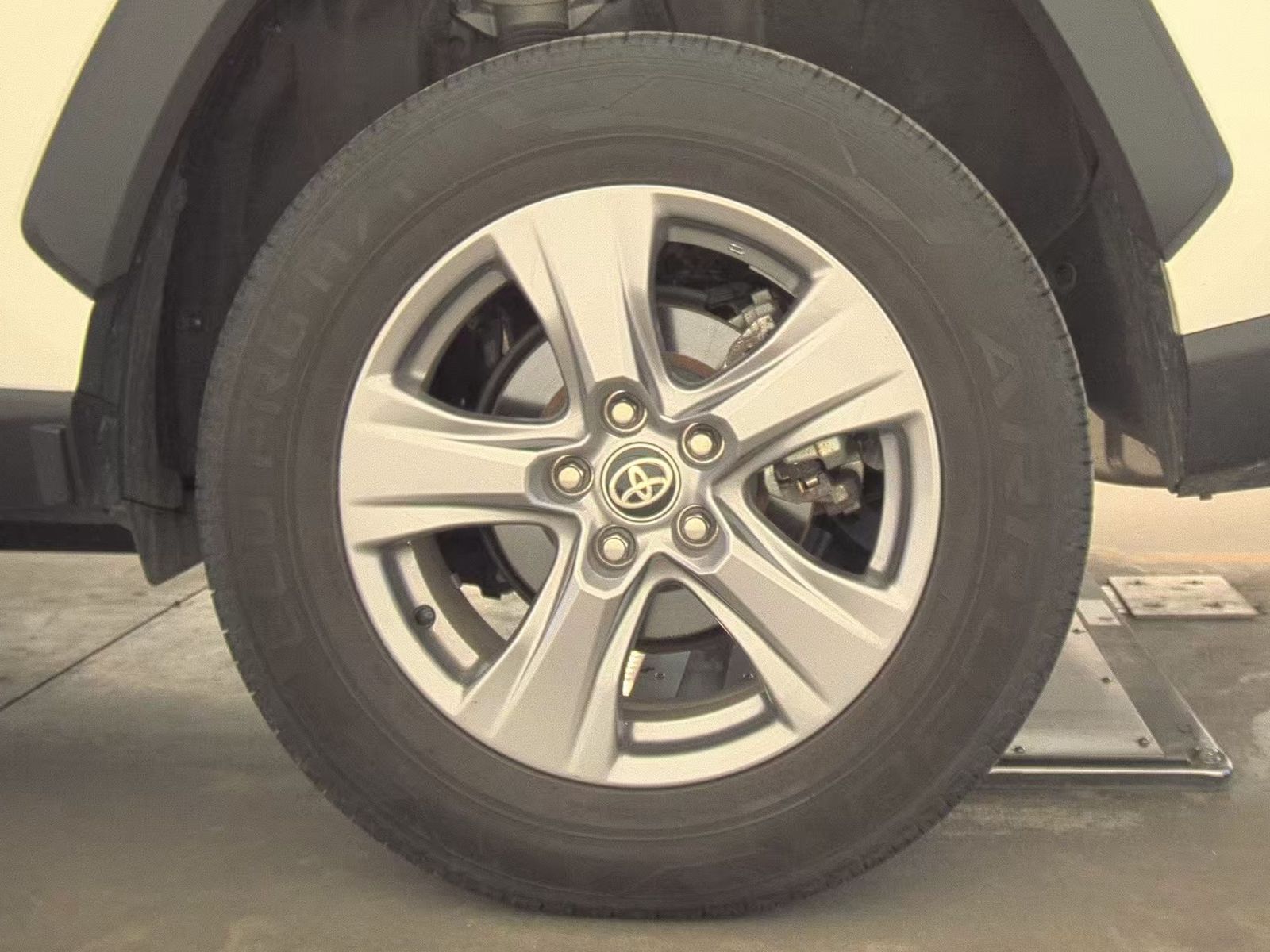 2024 Toyota RAV4 XLE AWD