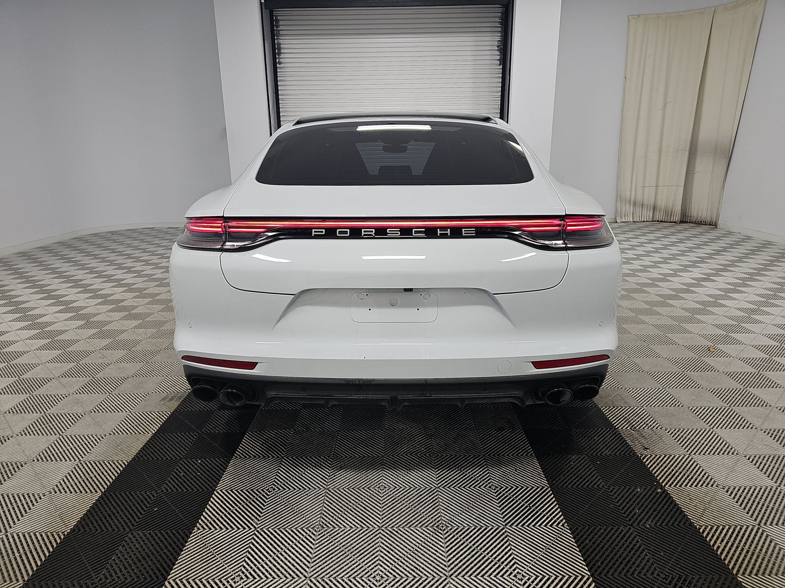 2023 Porsche Panamera Platinum Edition RWD