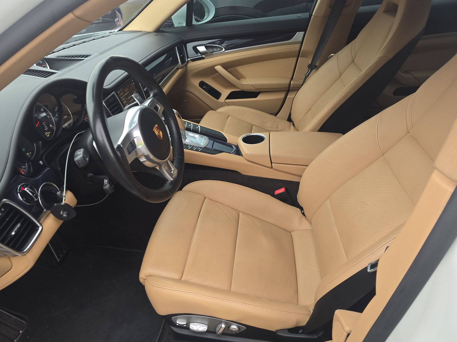 2016 Porsche Panamera Edition RWD