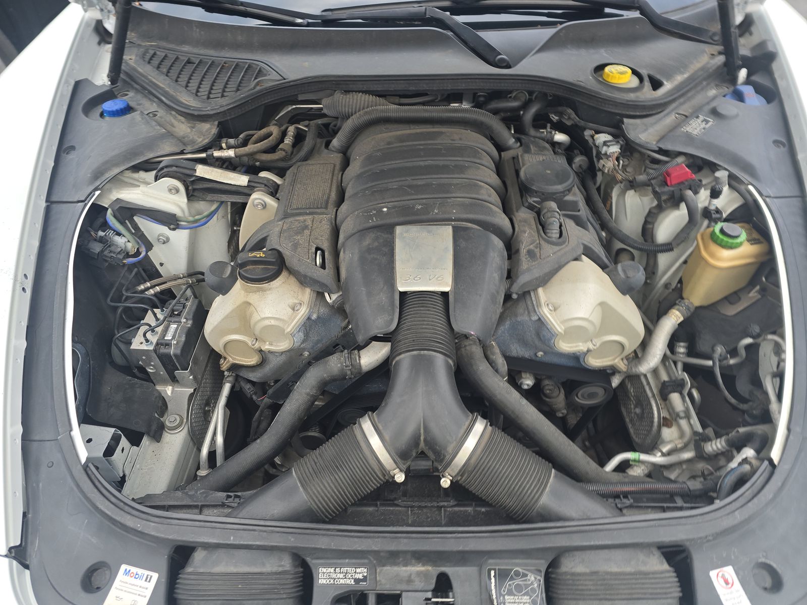 2016 Porsche Panamera Edition RWD