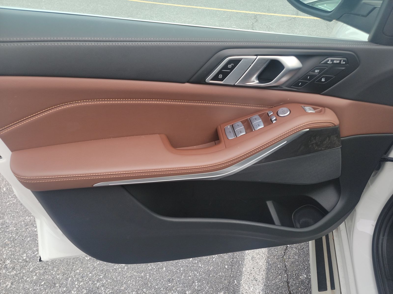 2023 BMW X7 xDrive40i AWD