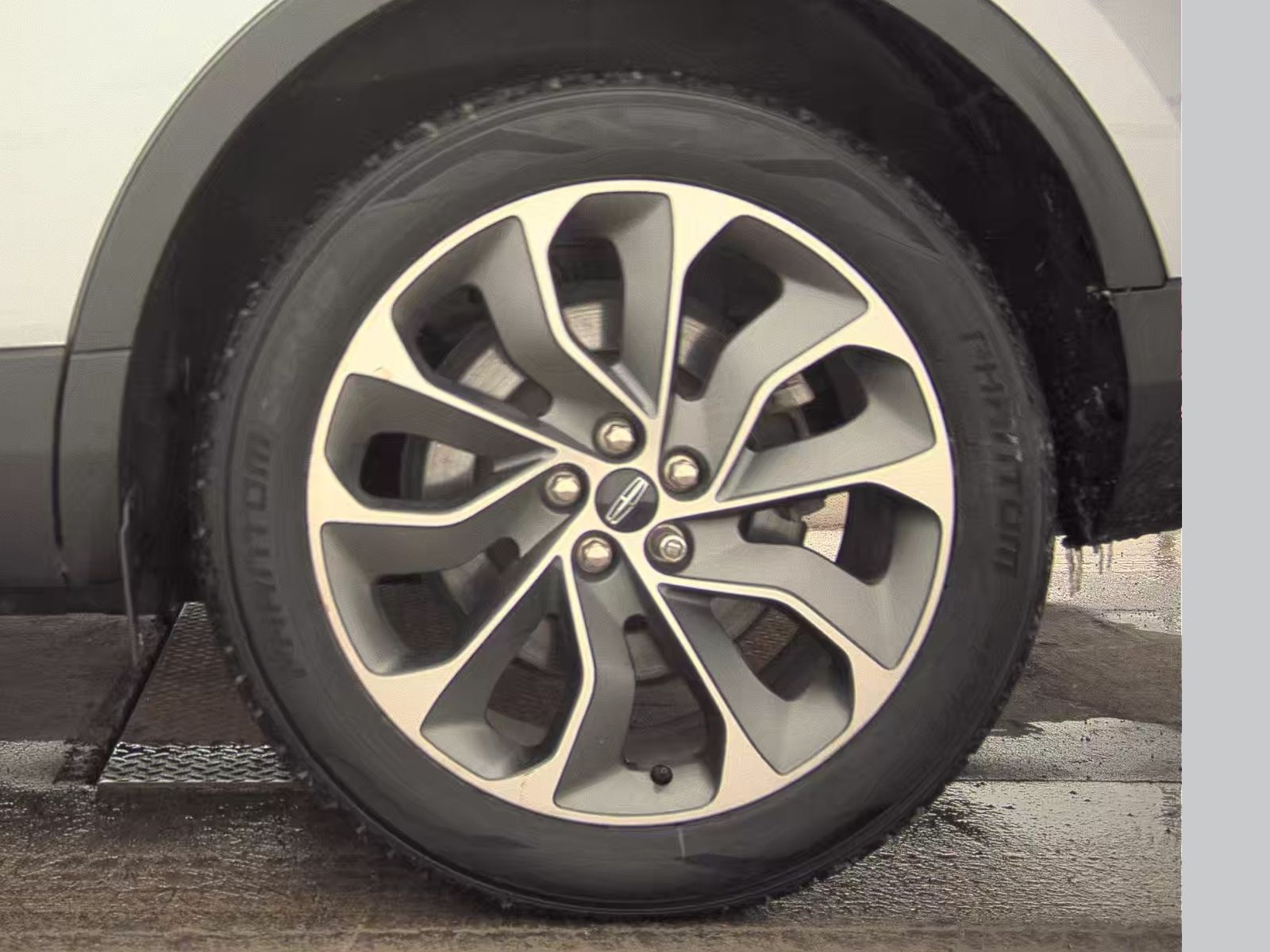 2022 Lincoln Nautilus Reserve AWD